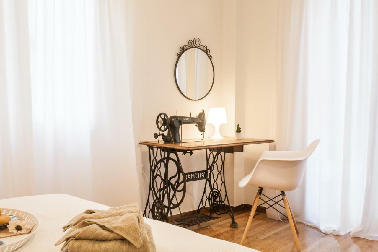 Classy And Stylish Private Apartment At Acropolis Museum Metro Station Афіни Екстер'єр фото