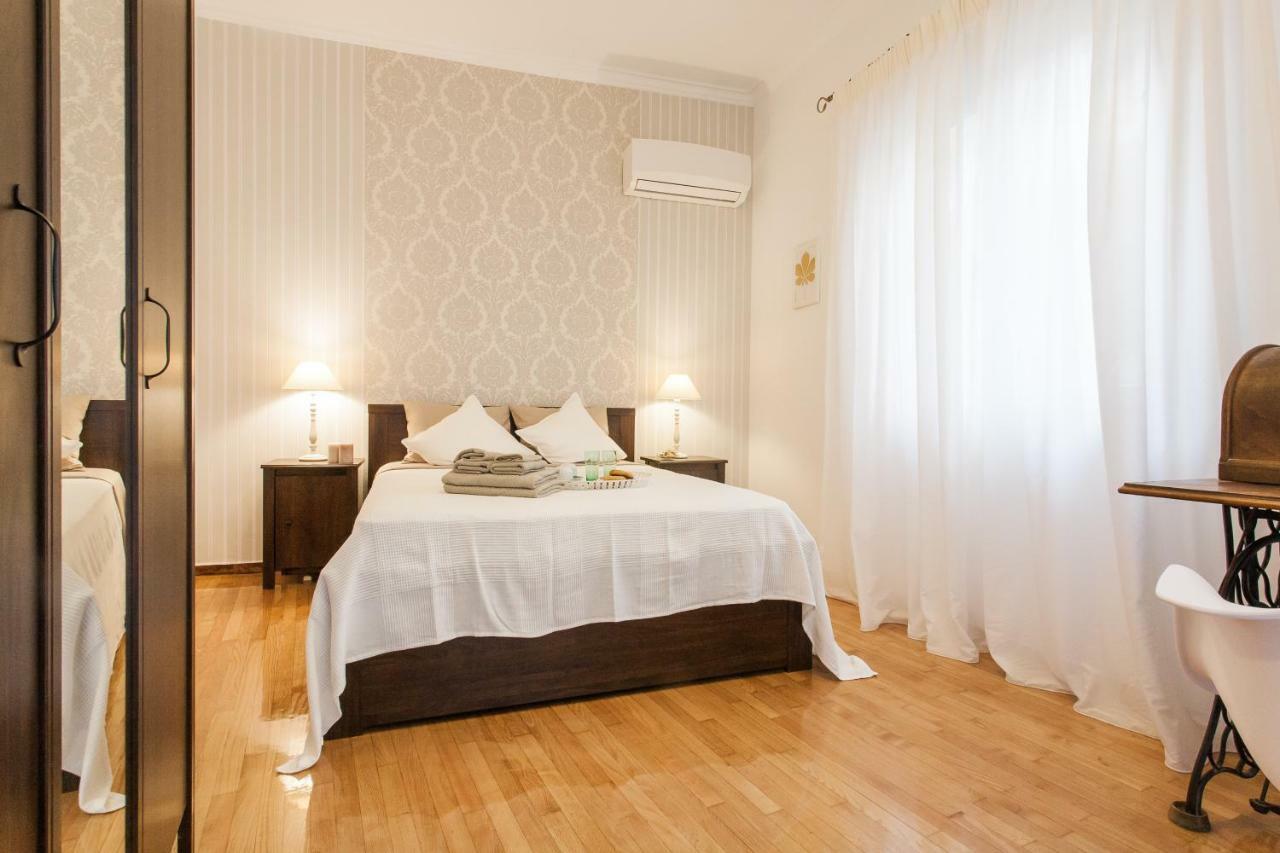 Classy And Stylish Private Apartment At Acropolis Museum Metro Station Афіни Екстер'єр фото