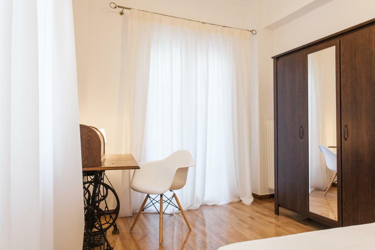 Classy And Stylish Private Apartment At Acropolis Museum Metro Station Афіни Екстер'єр фото